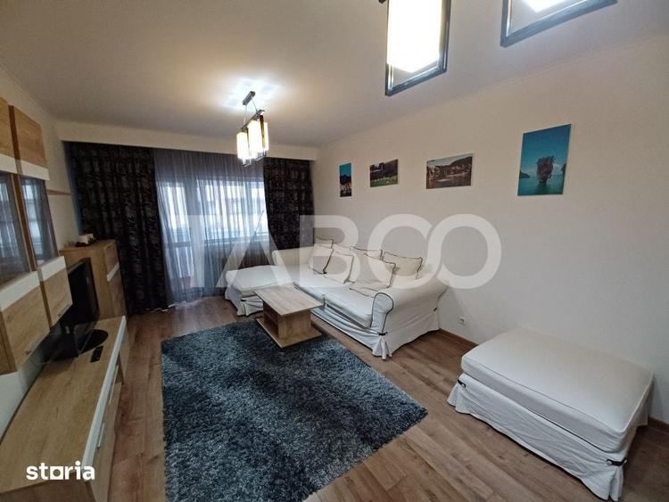 Apartament spatios cu 3 camere si 2 bai plus balcon in zona Central - 1