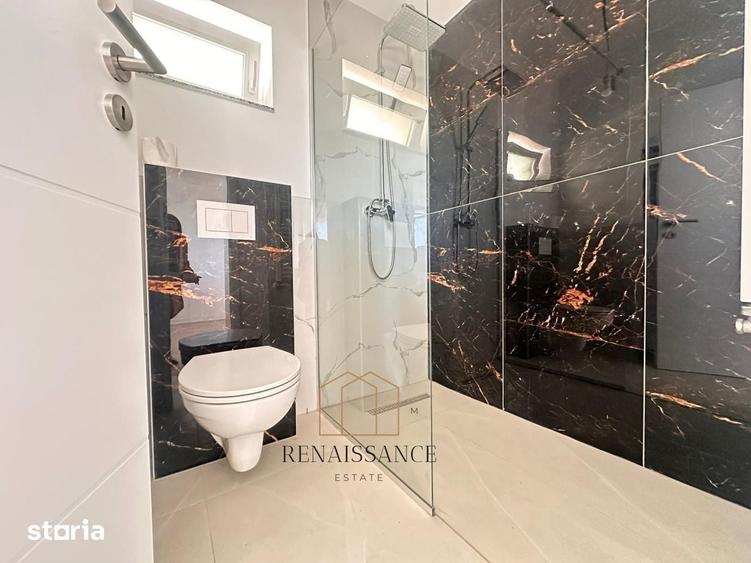 Apartament cu 3 camere decomandat în Neptun