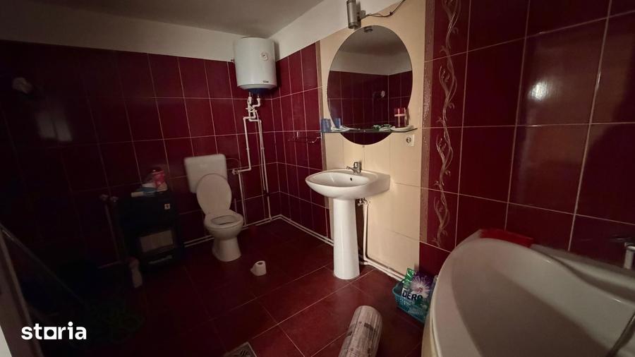 Casă cu 3 camere cu Teren 1284 Mp în Berveni
