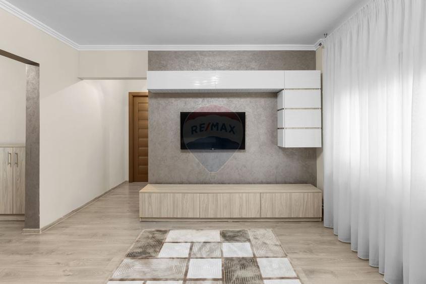 Apartament modern, de închiriat, 3 camere – Micălaca, parcare proprie - 1