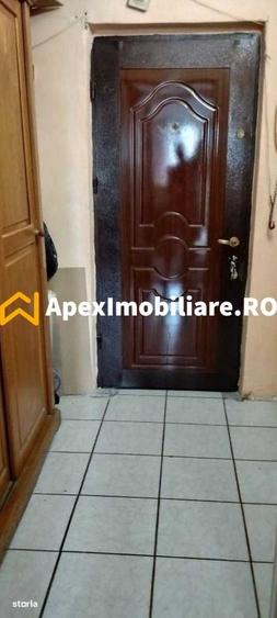Garsonieră decomandată în Colentina