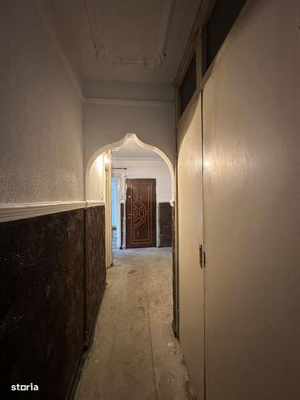 Apartament cu 3 camere decomandat în Nicolina