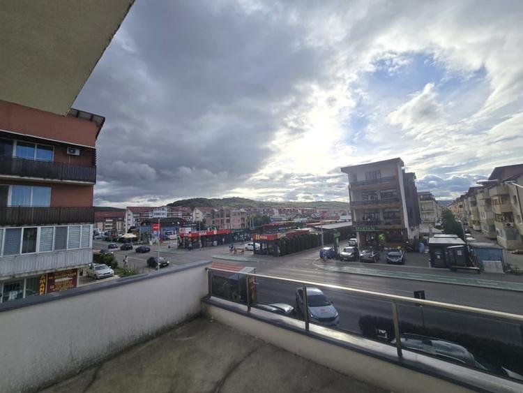 Birou, de 50 mp, în Florești
