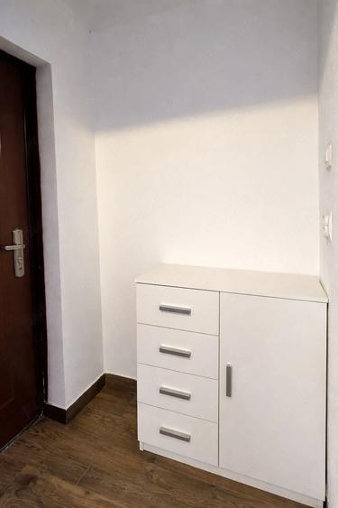 Garsonieră decomandată în Micălaca
