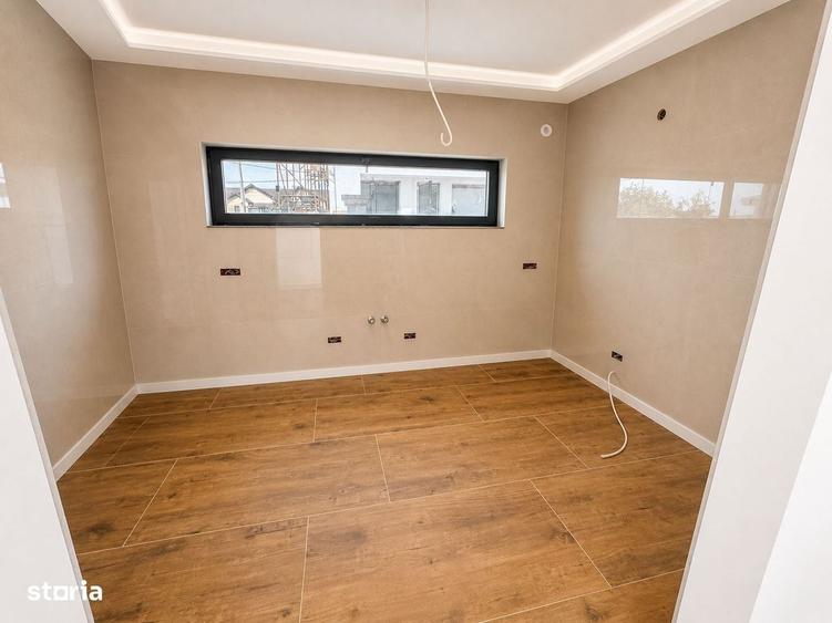 Casă cu 4 camere cu Teren 450 Mp în Popas Păcurari