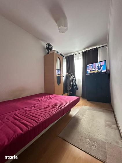 Apartament cu 3 camere în Mihai Bravu