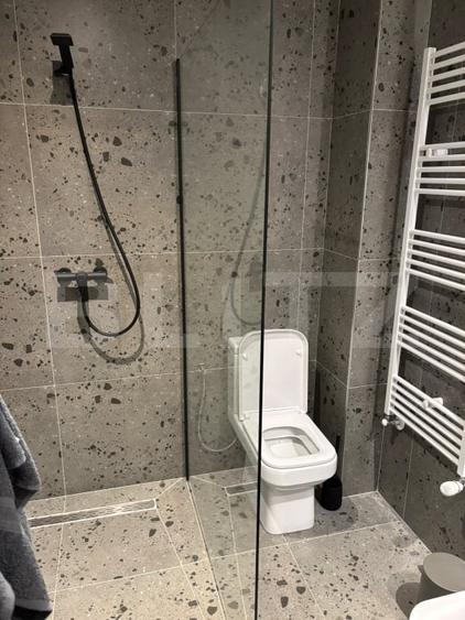 Apartament cu 2 camere decomandat, mobilat în Central