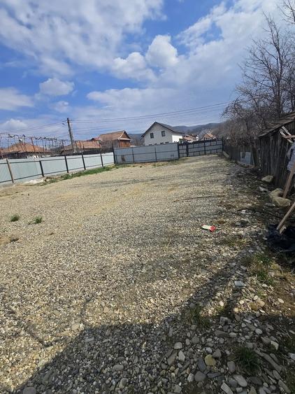 Teren de 2219 mp, în Hangani