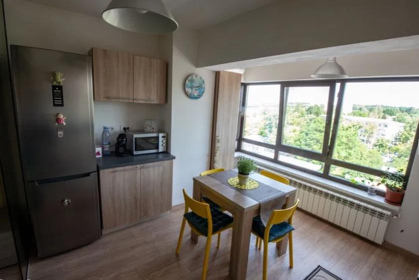 Apartament cu 2 camere semidecomandat în Tătărași