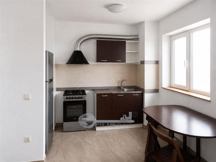Apartament cu 3 camere decomandat, mobilat în Tătărași — fotografia 2