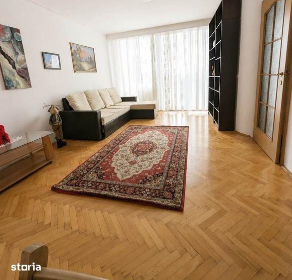 Apartament cu 3 camere decomandat în Griviței