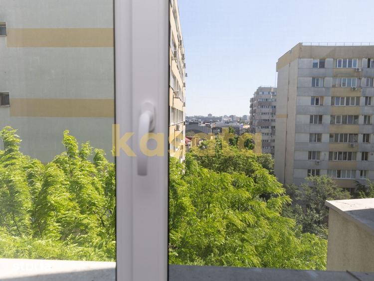 Apartament cu 3 camere în Tei