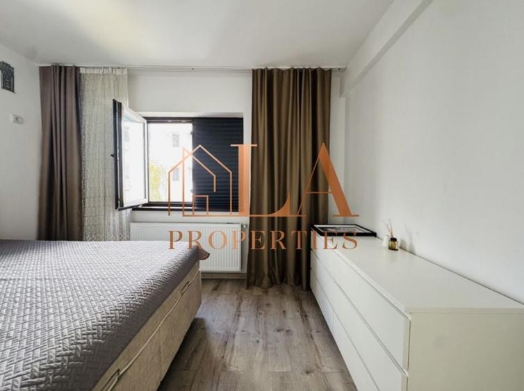 Apartament cu 3 camere semidecomandat în Chiajna