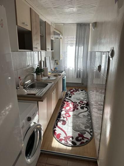 Garsonieră decomandată în Central