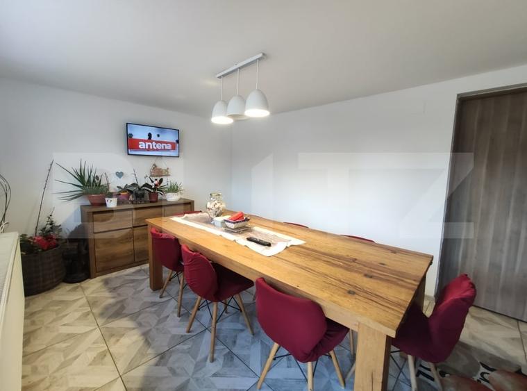 Casă individuală cu 7 camere cu Canalizare în Dorolț