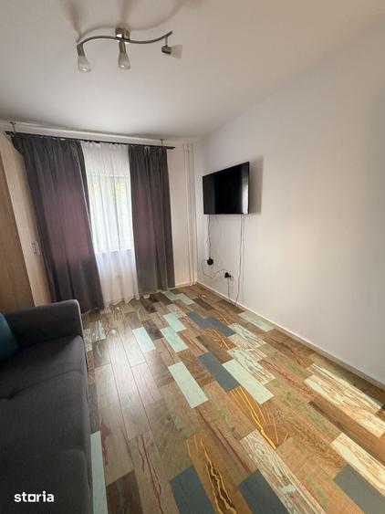 Apartament cu 4 camere în Mărăști