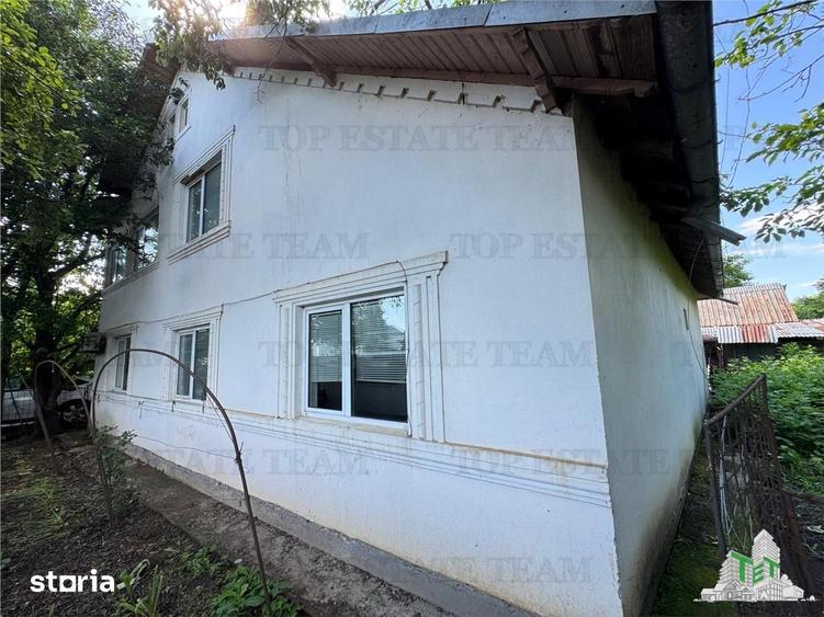 Casă cu 6 camere cu Teren 2000 Mp în Movilița