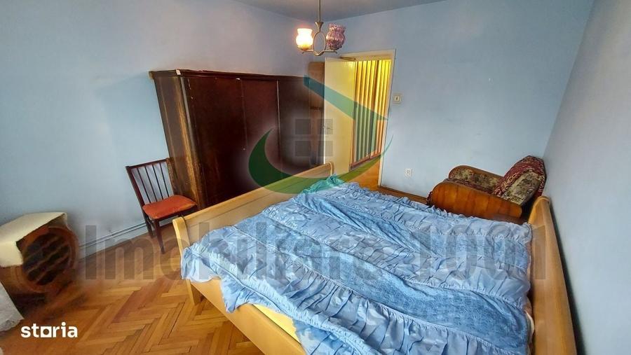 Apartament cu 2 camere semidecomandat în Independenței