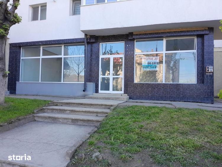 Spațiu comercial, de 103 mp, în Moinești