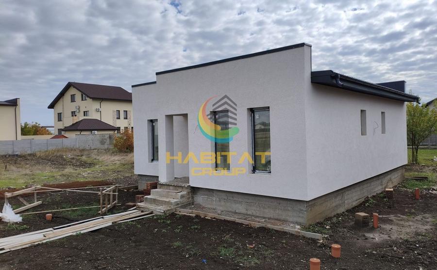 Casă individuală cu 4 camere cu Canalizare în Berceni