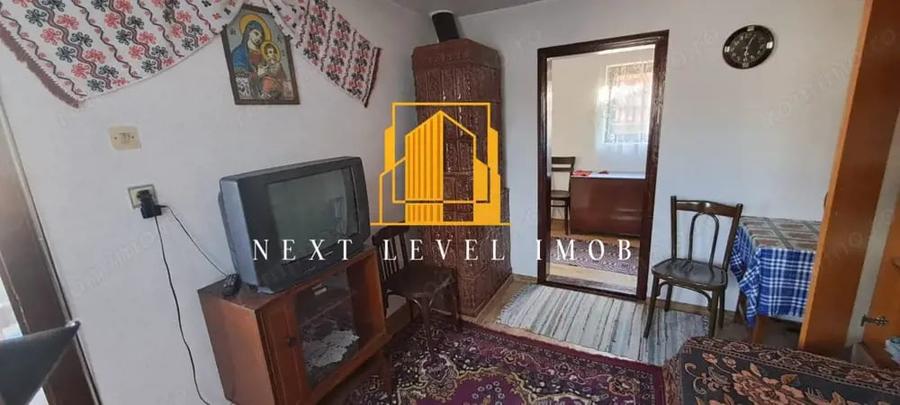 Casă cu 3 camere cu Teren 1500 Mp în Văcarea