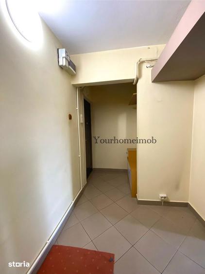Apartament cu 2 camere semidecomandat în Craiovița Nouă