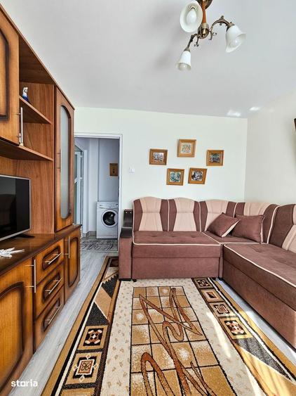 Apartament cu 2 camere semidecomandat în Mircea cel Bătrân