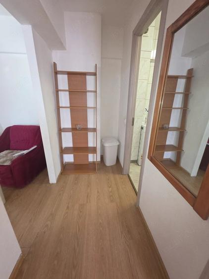 Apartament cu 2 camere semidecomandat în 1 Mai
