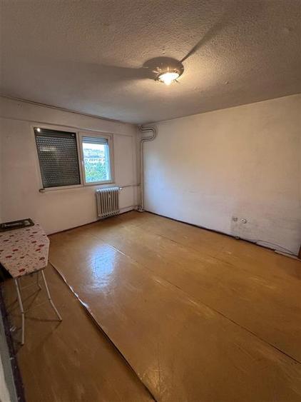 Apartament cu 2 camere semidecomandat în Brâncoveanu