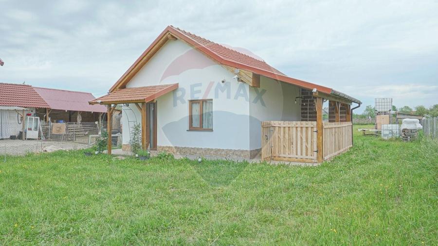 Teren Construcții intravilan de 2551 mp, în Acriș