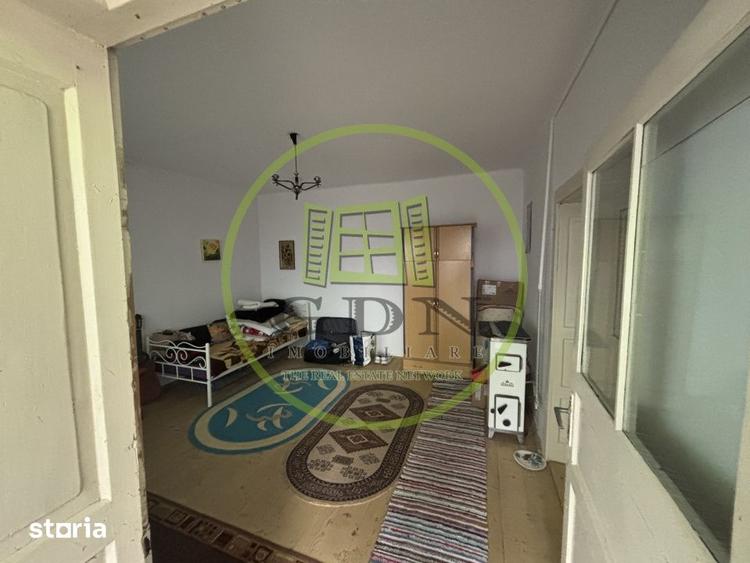 Casă cu 3 camere cu Teren 2500 Mp în Cetatea de Baltă