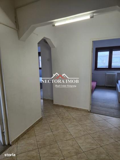 Apartament cu 3 camere decomandat în Orașul Nou