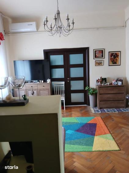 Apartament cu 2 camere semidecomandat în Centrul Civic