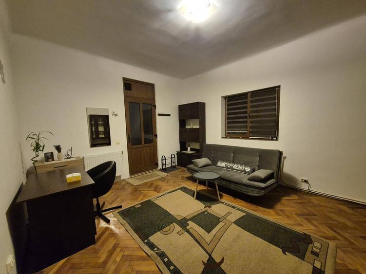 Garsonieră decomandată în Zorilor