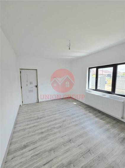 Casă cu 3 camere cu Teren 411 Mp în Valu lui Traian