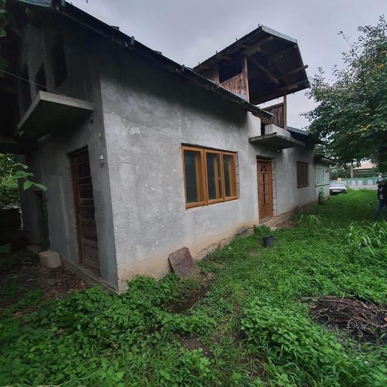 Casă cu 4 camere în Coceana