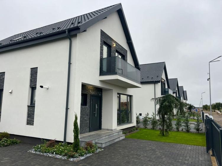 Casă individuală cu 4 camere cu Teren 350 Mp în Târgșoru Vechi
