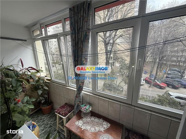 Apartament cu 4 camere semidecomandat, mobilat în Berceni