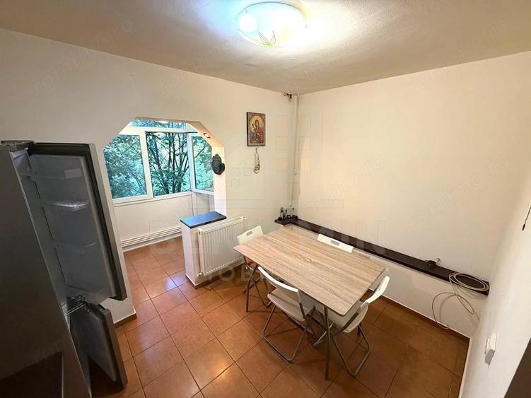 3 camere decomandat cu 2 bai Rovine etajul 3 centrala termica 72mp - 5