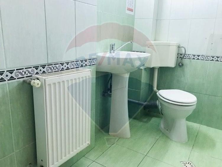 Spațiu comercial, de 150 mp, în Turnișor