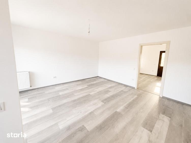 Casă cu 3 camere cu Teren 500 Mp în Podu Roș