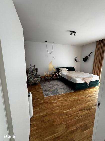 Casă cu 5 camere cu Teren 457 Mp în Corbeanca
