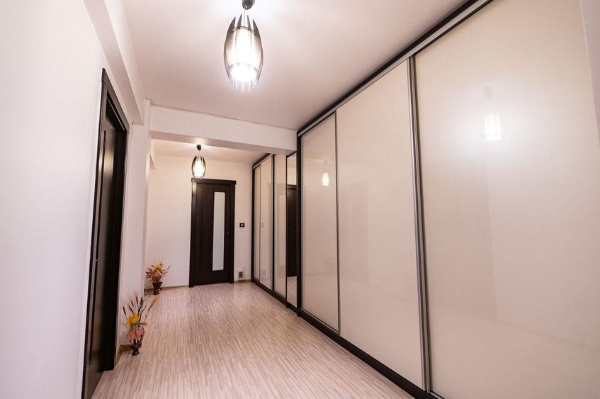 Apartament cu 3 camere în Central