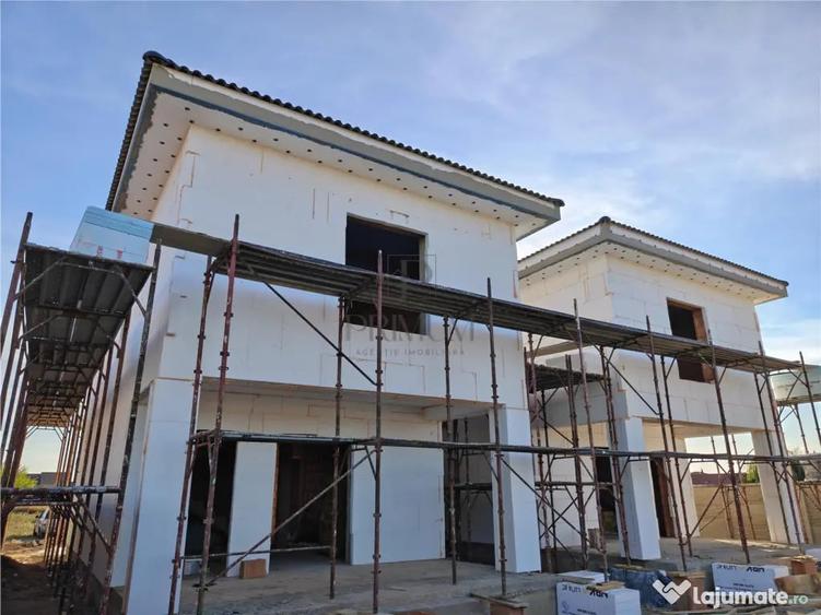 Casă cu 4 camere cu Teren 273 Mp în Moșnița Nouă