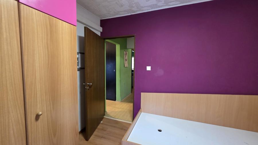 Apartament cu 3 camere decomandat, mobilat în Elisabetin