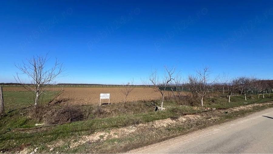 Teren de 1079 mp, în Central