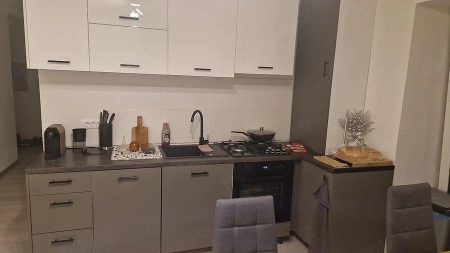 Apartament cu 3 camere decomandat în Giroc