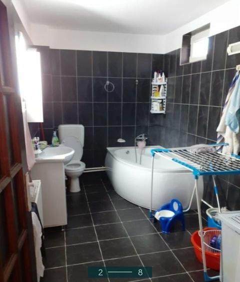 Casă cu 4 camere cu Teren 200 Mp în Gorjului