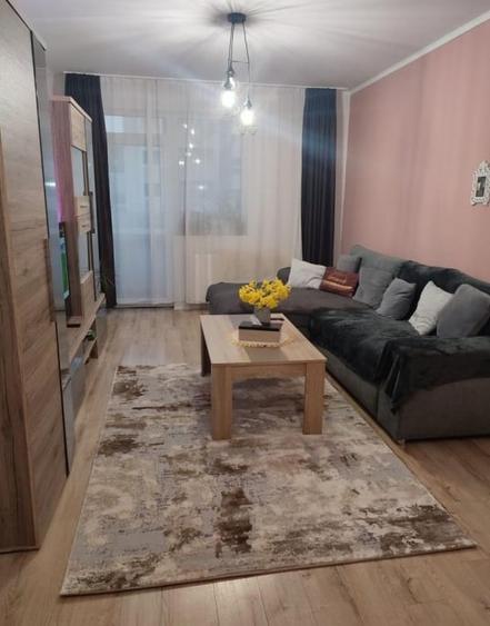 Apartament cu 2 camere decomandat, mobilat în Florești — fotografia 1