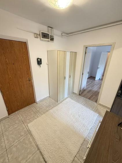 Apartament cu 2 camere decomandat, mobilat în Tineretului
